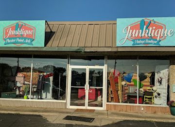 arkansas/russellville/landmark/k-s-junktique