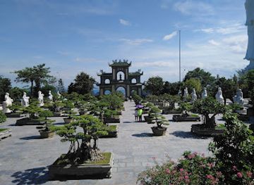 vietnam/da-nang/son-tra-district/landmark/tinh-vien-son-tra