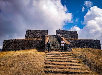 peru/apurimac/landmark/complejo-arqueologico-curamba