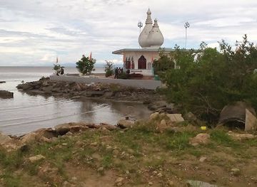 trinidad-and-tobago/couva/landmark/roystonia