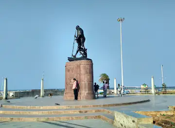 Mahatma Gandhi Statue