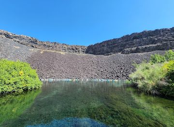 idaho/sawtooth/landmark/blue-heart-springs