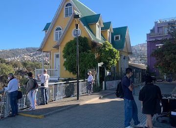 chile/valparaiso/landmark/escalera-de-colores