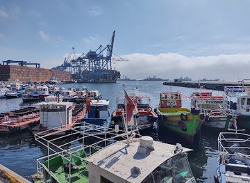 chile/valparaiso-region/landmark/muelle-prat
