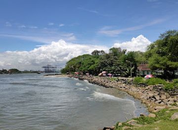 india/kochi/landmark/fort-kochi-beach