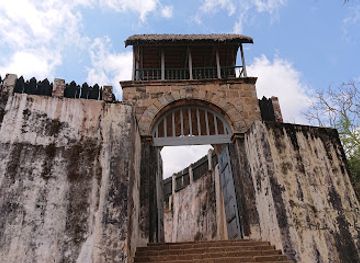 madagascar/majunga/anketrabe/landmark/rovan-ambohimanga