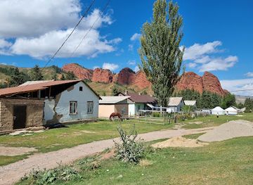 kyrgyzstan/jety-oguz-valley/landmark/jeti-oguz-resort