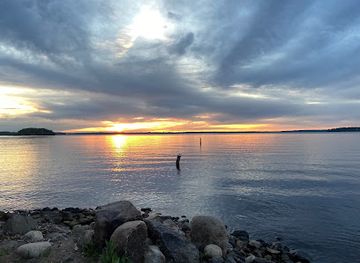 wisconsin/chippewa-valley/landmark/ray-s-beach