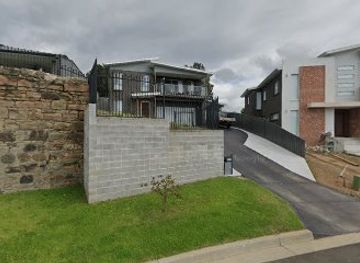 australia/illawarra/landmark/lower-heritage-wall