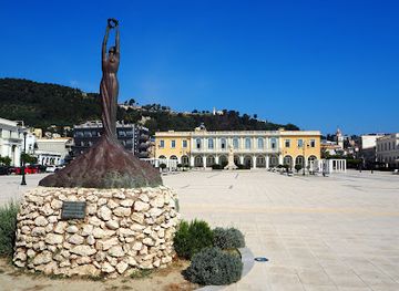greece/zakynthos/landmark/solomos-square