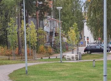 finland/espoo/tapiola/landmark/silkkiniitty-park