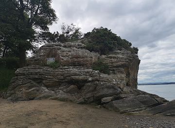 united-kingdom/midlothian/landmark/eagle-rock