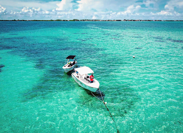 belize/caye-caulker/landmark/e-z-boy-tours