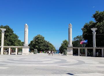 bulgaria/varna/primorski/landmark/central-entrance-sea-garden
