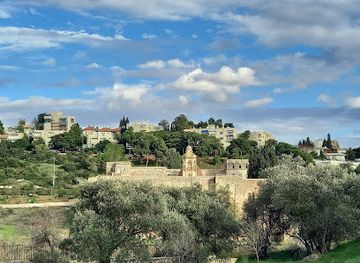 israel/jerusalem-district/landmark/sacher-park