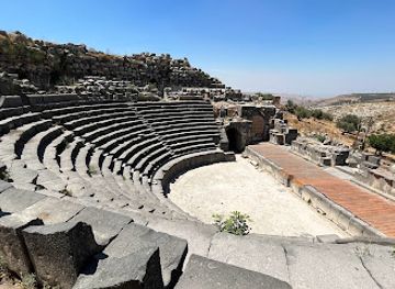 jordan/um-qais/landmark/archaeological-museum-of-umm-qais