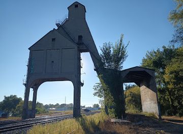 Chicago and Northwestern Coaling Tower