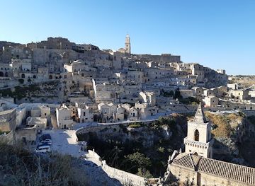 italy/matera/landmark/casa-cisterna