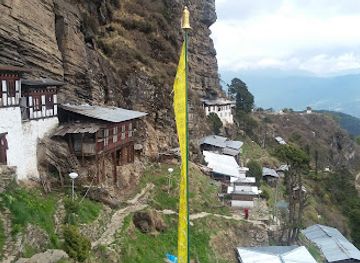 bhutan/pemagatshel/landmark/kila-goenpa-nunnery