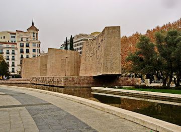 spain/madrid/salamanca/landmark/monumento-al-descubrimiento-de-america