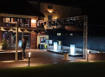 italy/monferrato/landmark/village