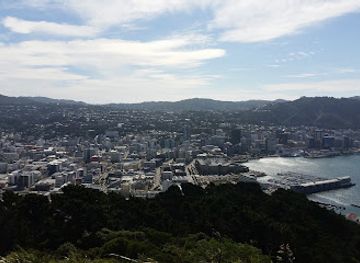 new-zealand/wellington/mount-victoria/landmark/hobbit-s-hideaway