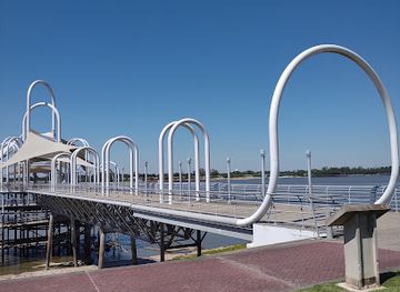 louisiana/baton-rouge/landmark/riverfront-plaza-city-dock