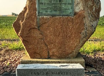 illinois/metro-east/landmark/hill-s-fort-historic-site