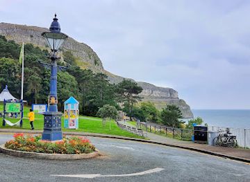 united-kingdom/merionethshire/landmark/llandudno-promenade