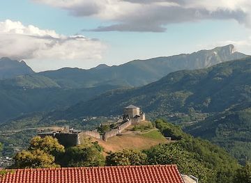 italy/garfagnana/landmark/fortezza-verrucole-archeopark