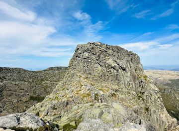 portugal/serra-da-estrela/landmark/miradouro-do-cantaro-magro