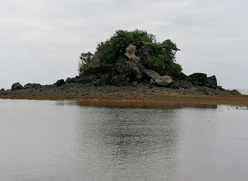 mayotte/acoua/landmark/plage-de-tanaraki