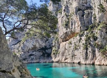 france/cassis-calanques/landmark/kayak-cassis-calanques-immersion