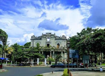el-salvador/santa-ana/landmark/old-art-school