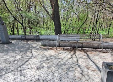 armenia/yerevan/landmark/aram-bey-cholakian-statue