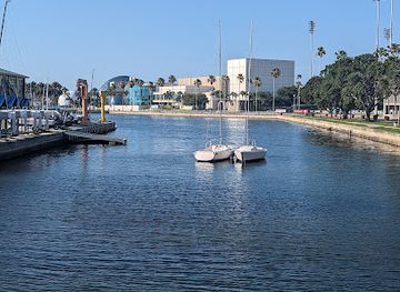 florida/st-petersburg/landmark/demens-landing-historical-landmark