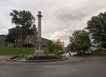 canada/quebec-city/saint-sauveur/landmark/general-james-wolfe-monument