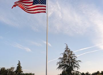 california/shasta-cascade/landmark/raise-the-flag