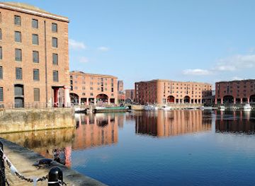 united-kingdom/liverpool/albert-dock/landmark/royal-albert-dock-liverpool