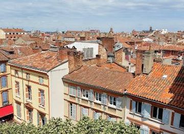 france/toulouse/landmark/pl-des-carmes