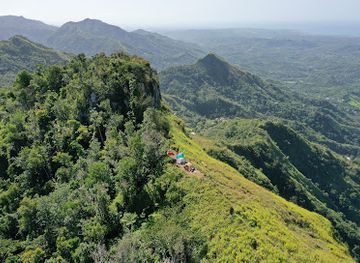 puerto-rico/la-cordillera-central/landmark/el-rodadero-peak