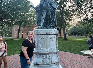 virginia/williamsburg/landmark/the-original-ghost-of-williamsburg-candlelight-walking-tour