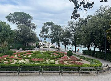 croatia/opatija/landmark/the-wall-of-fame