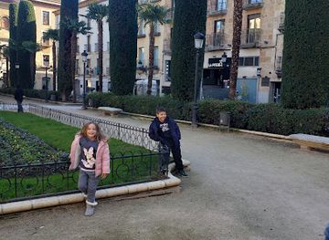 spain/salamanca/landmark/livingstone-premium-bar