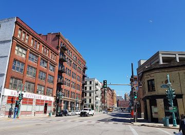 wisconsin/milwaukee/third-ward/landmark/historical-marker-327-sinking-of-the-lady-elgin