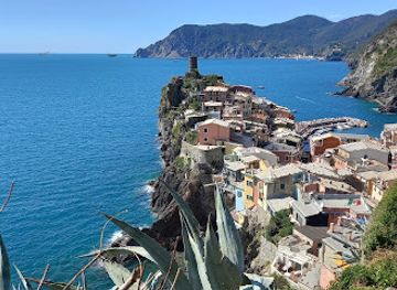 italy/cinque-terre/landmark/cinque-de-terre