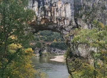 france/ardèche-gorges/landmark/aven-d-orgnac