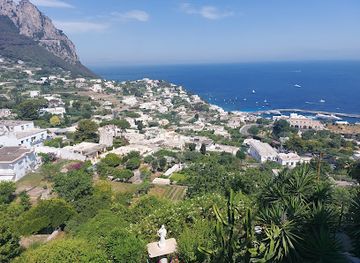 italy/capri/landmark/piazzetta-di-capri