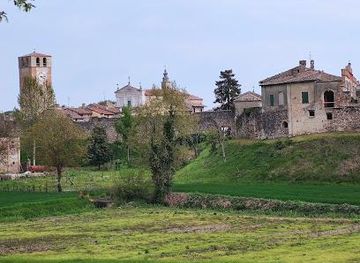 italy/verona/landmark/castellaro-lagusello