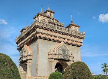 laos/mekong-river-valley/landmark/patuxay-victory-monument
